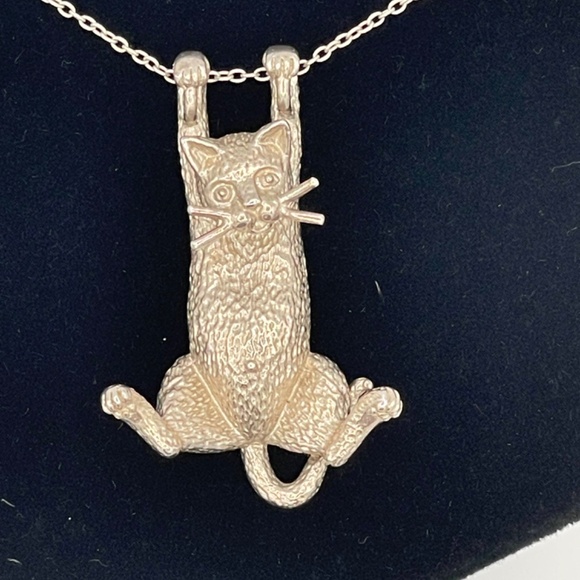 Vintage "Hang In There" Sterling Silver Cat Pendant Necklace Kitty 925 - Picture 4 of 8